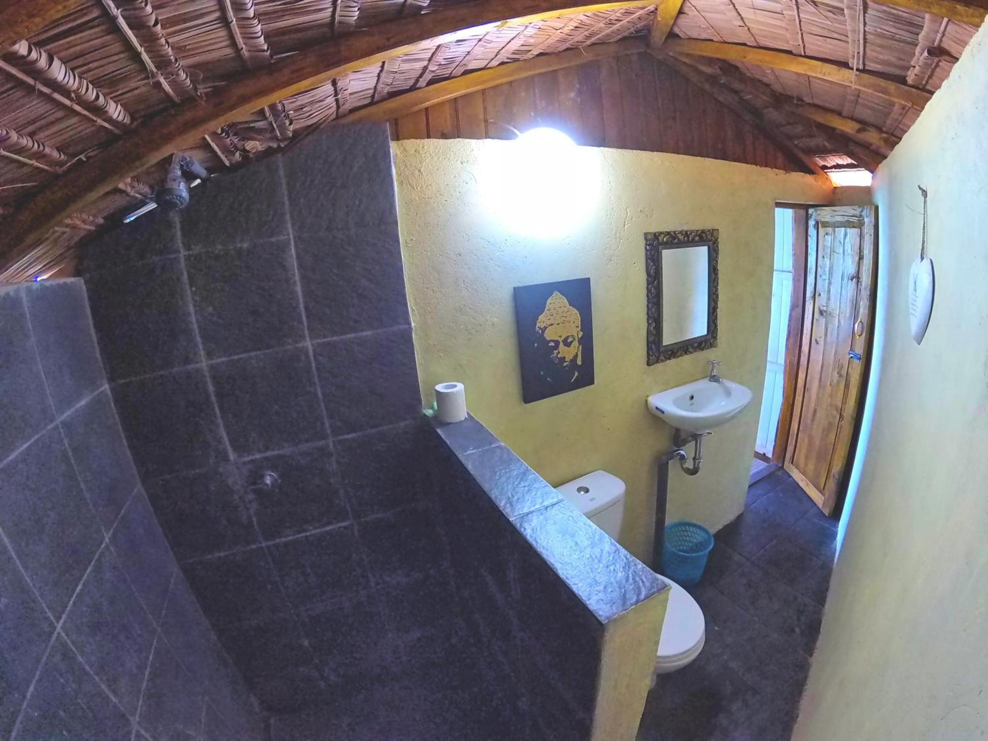 Cosmos Bungalows Bira Extérieur photo
